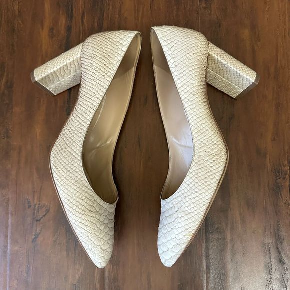 M. GEMI Lustro Snakeskin Pointed Toe Pump Heels Cream Leather - Picture 7 of 14